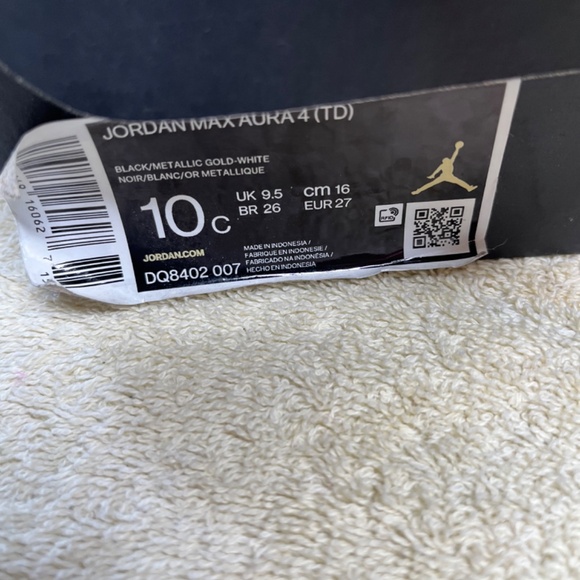 Nike - Picture 4 of 5